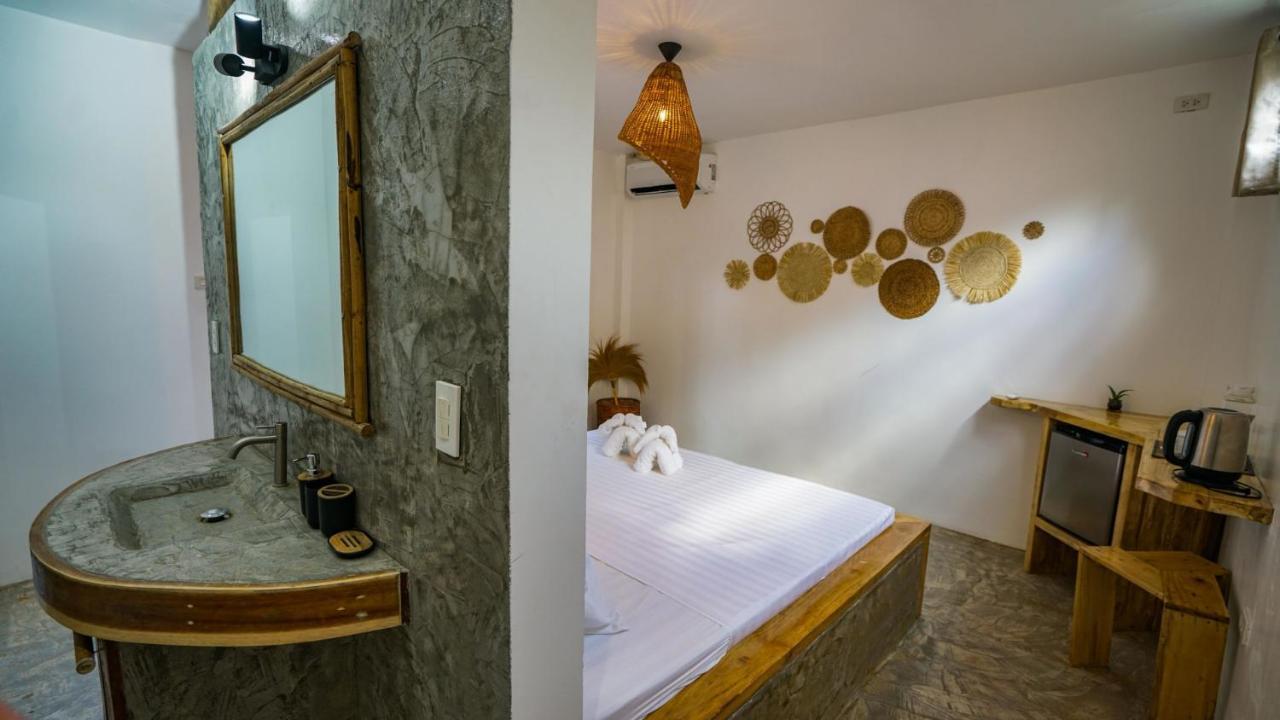 Serenity Hotel 爱妮岛 外观 照片