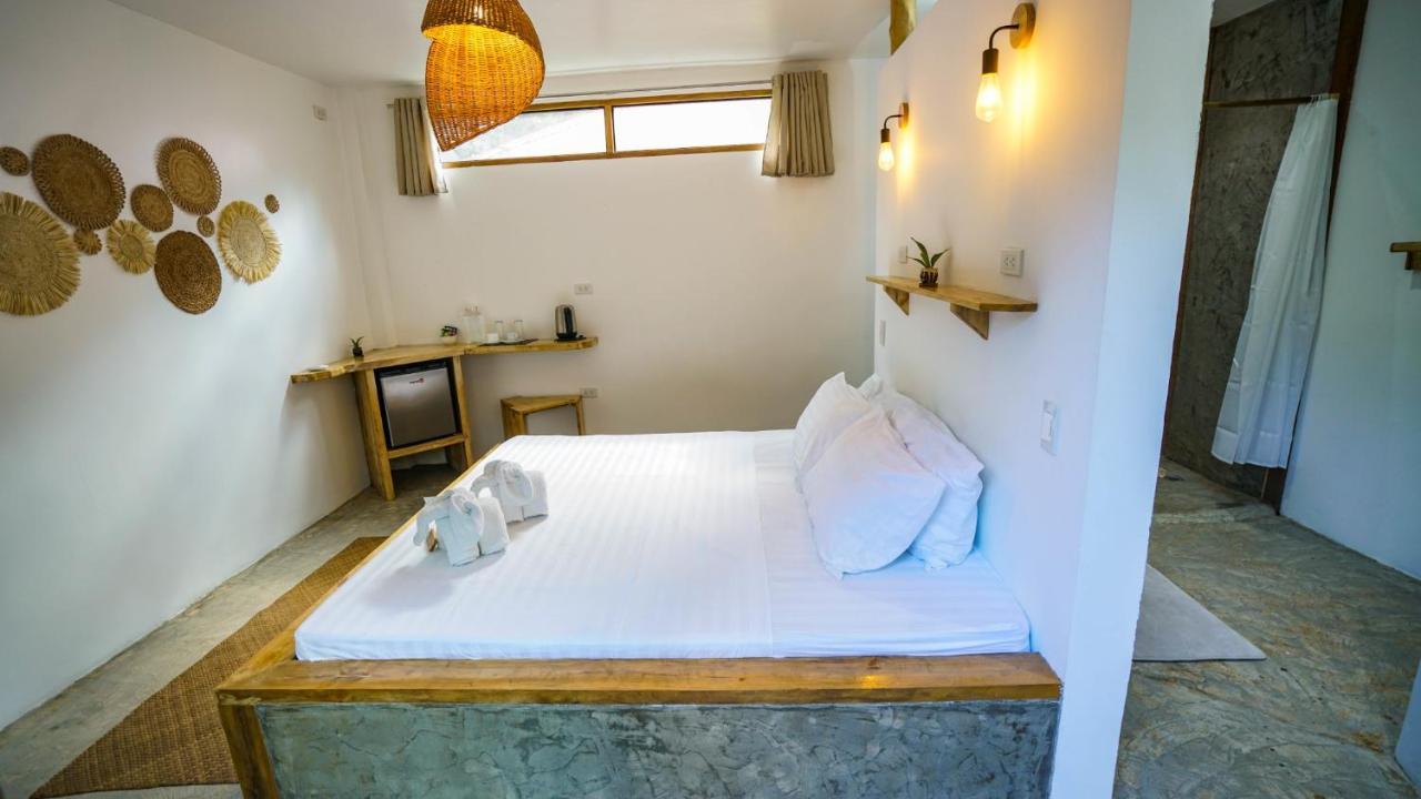 Serenity Hotel 爱妮岛 外观 照片