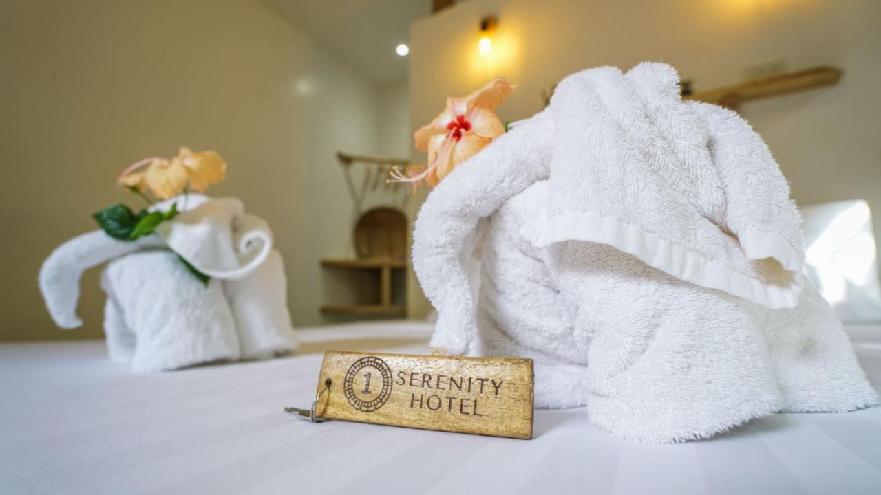 Serenity Hotel 爱妮岛 外观 照片